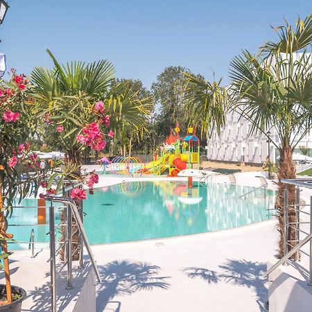 Mera Holiday Resort Vénus Extérieur photo