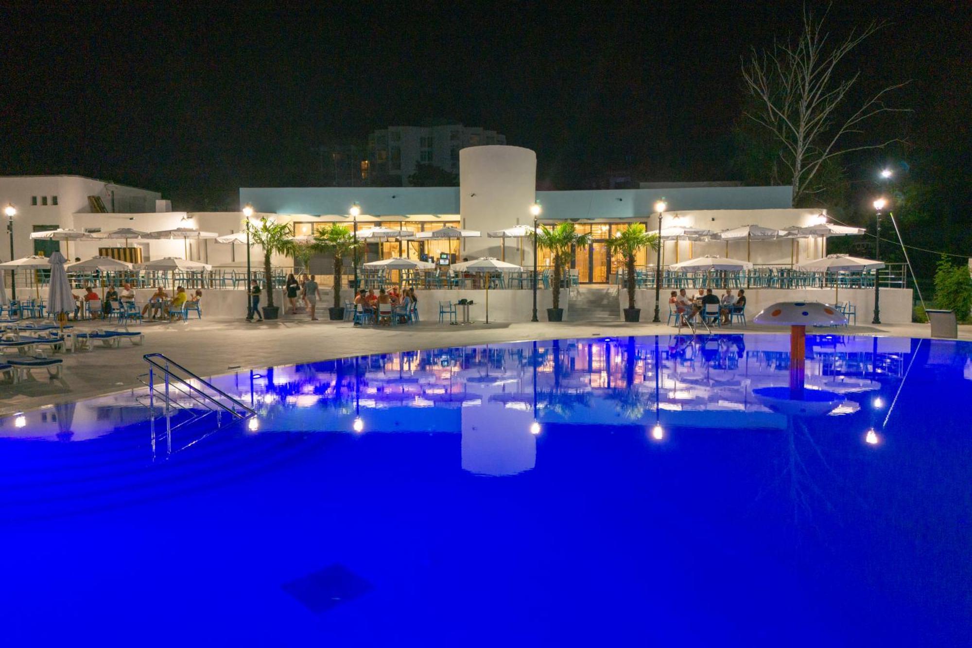 Mera Holiday Resort Vénus Extérieur photo