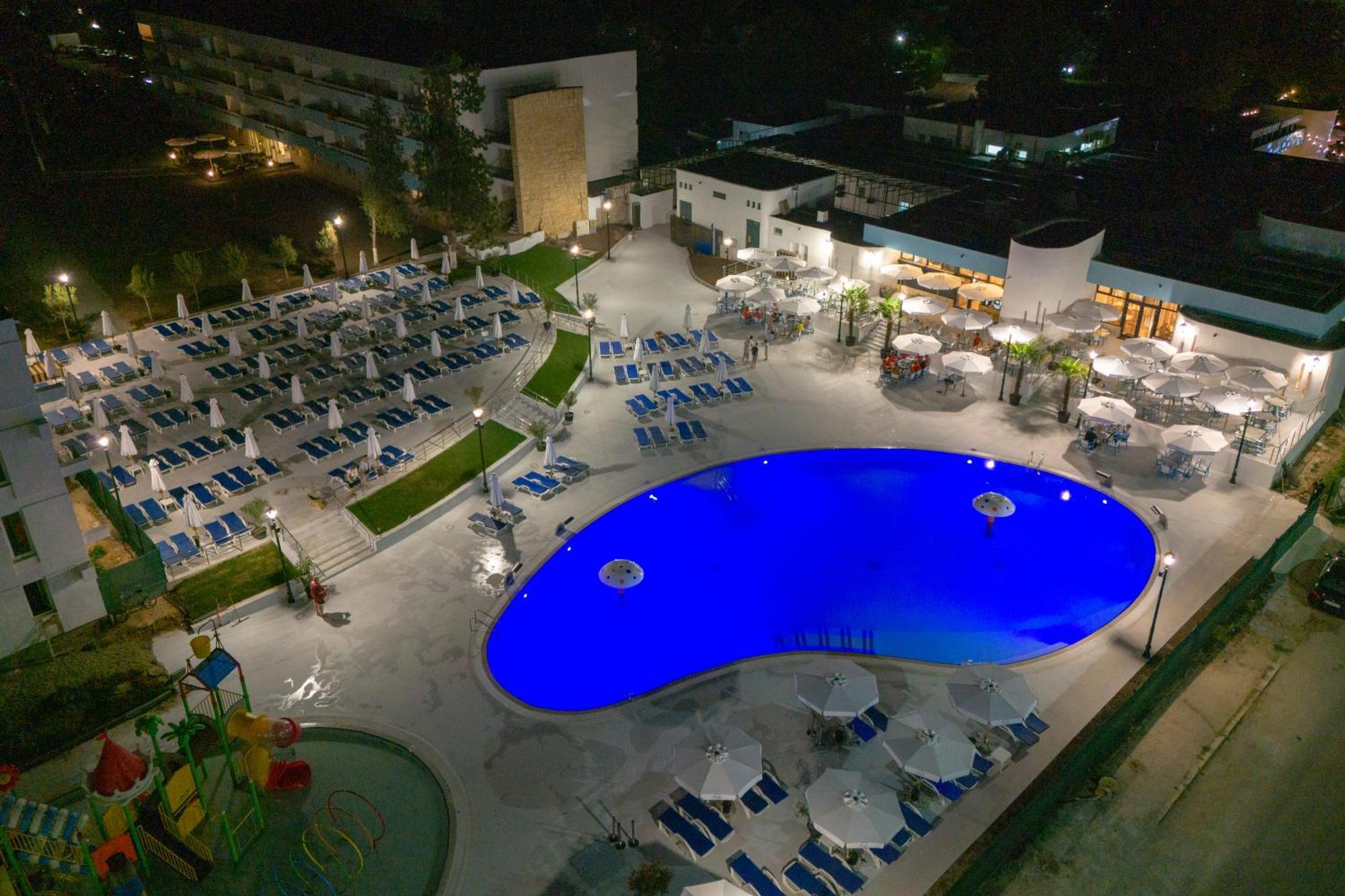 Mera Holiday Resort Vénus Extérieur photo